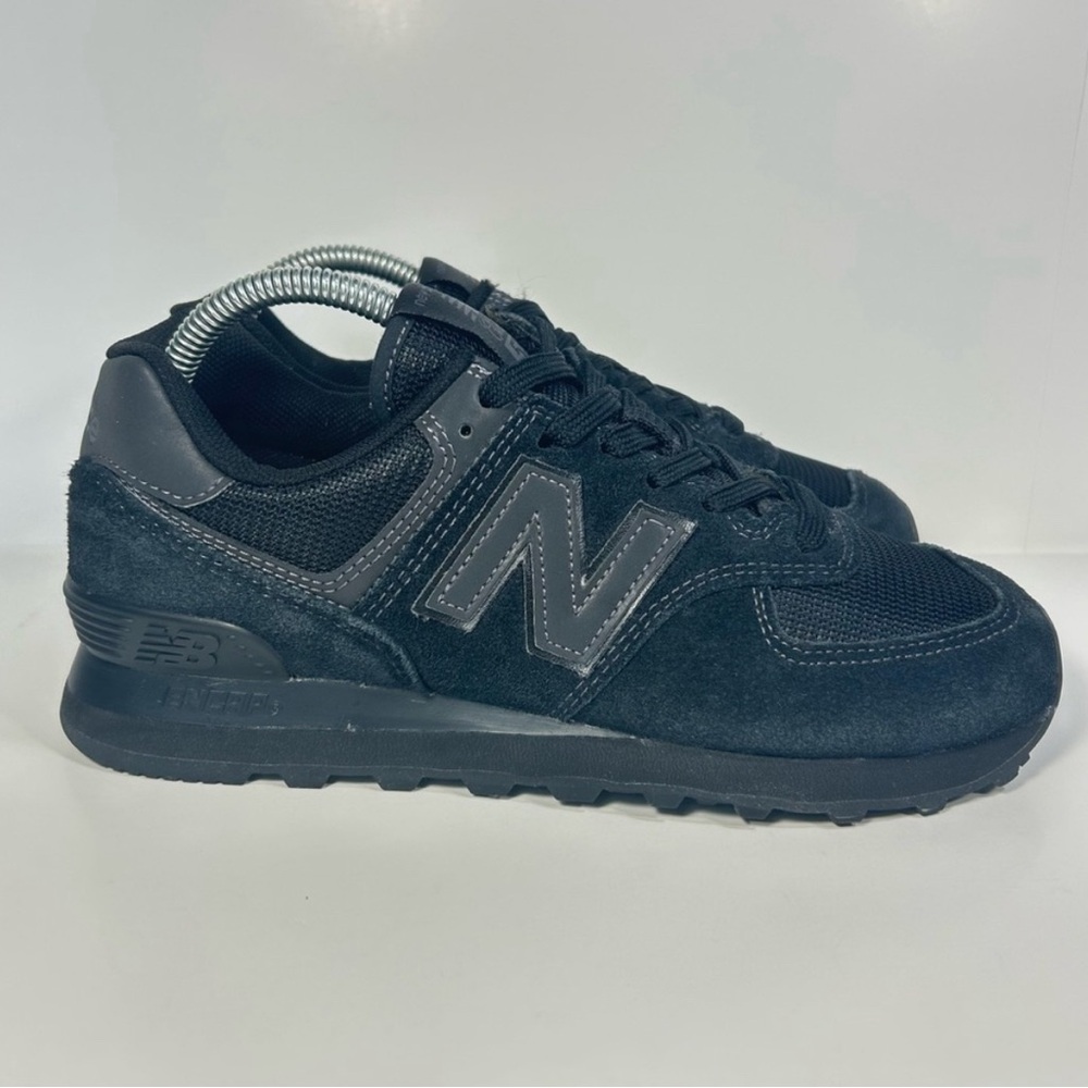 NEW! New Balance 574 Triple Black Running Sneakers Men’s 7.5 OR Women’s 9